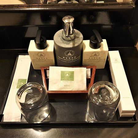 Hotel Somadevi Angkor Premium Siem Reap Esterno foto