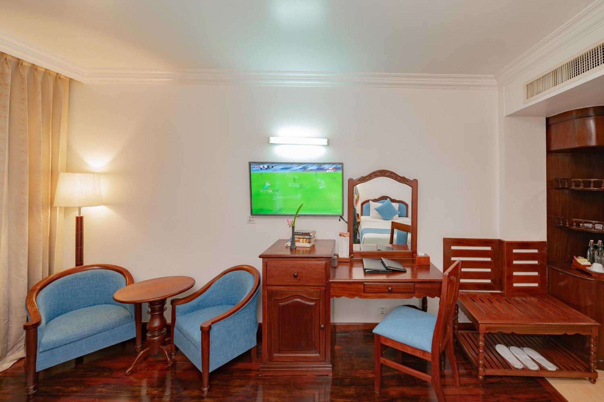 Hotel Somadevi Angkor Premium Siem Reap Esterno foto
