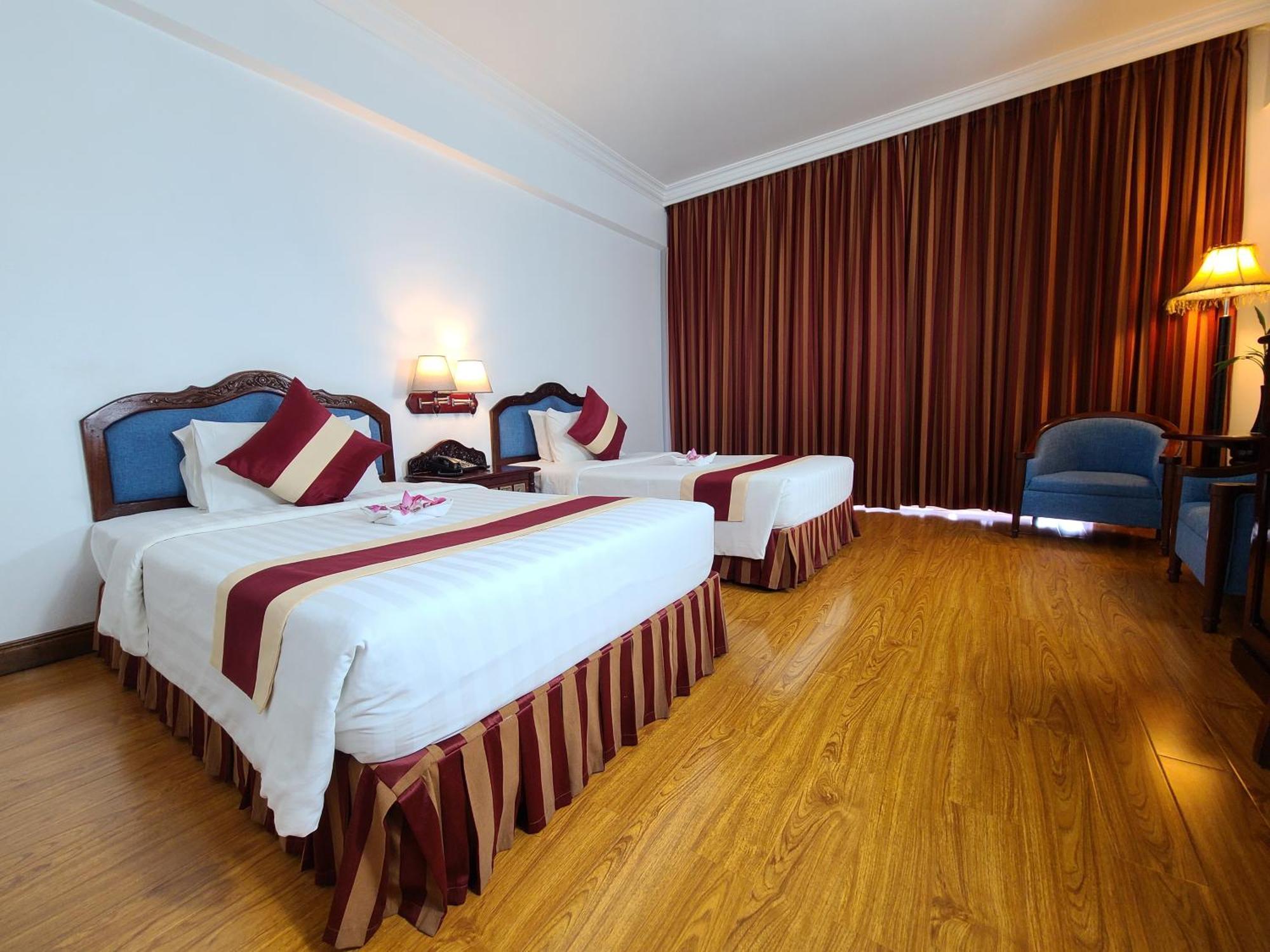 Hotel Somadevi Angkor Premium Siem Reap Esterno foto