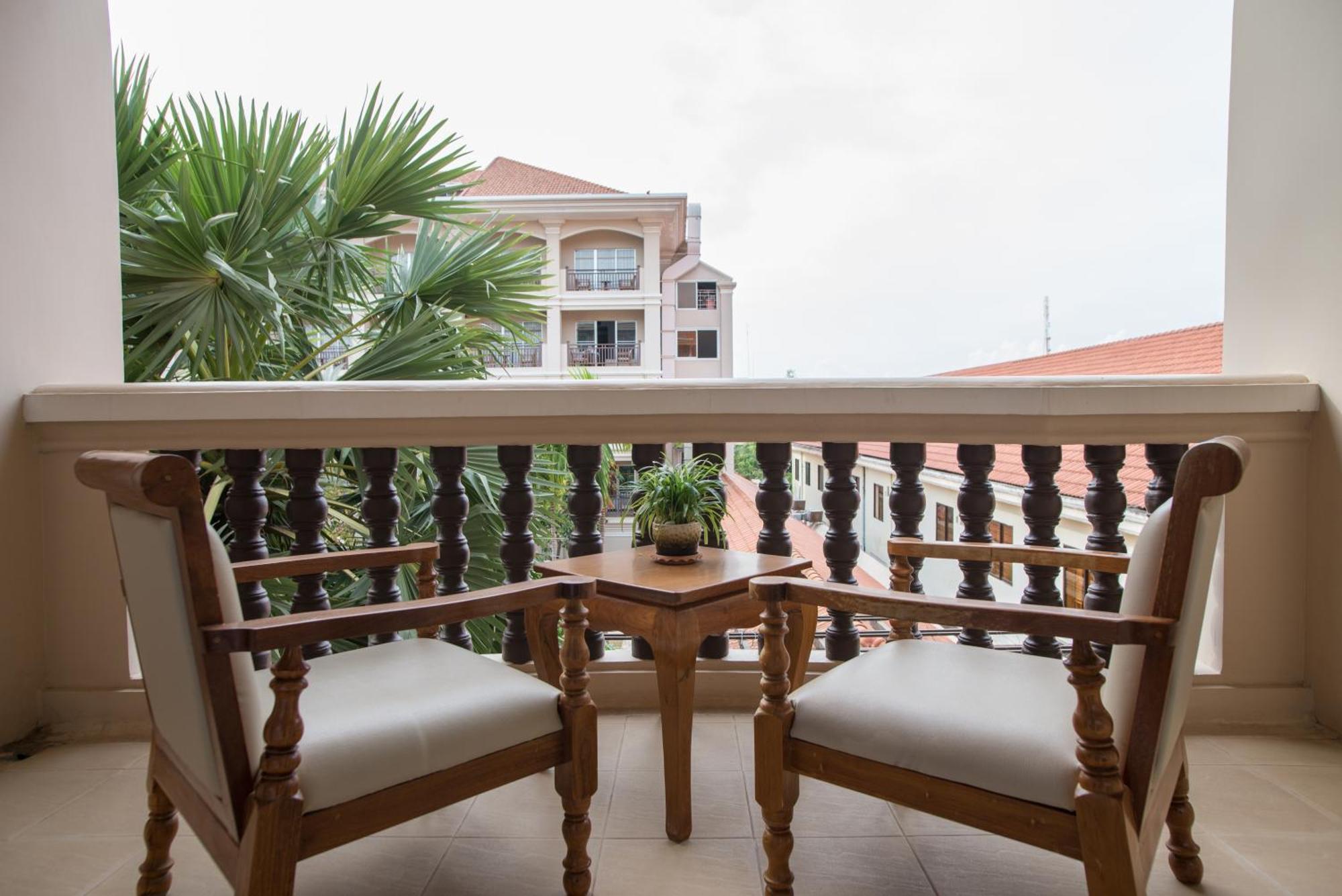 Hotel Somadevi Angkor Premium Siem Reap Esterno foto