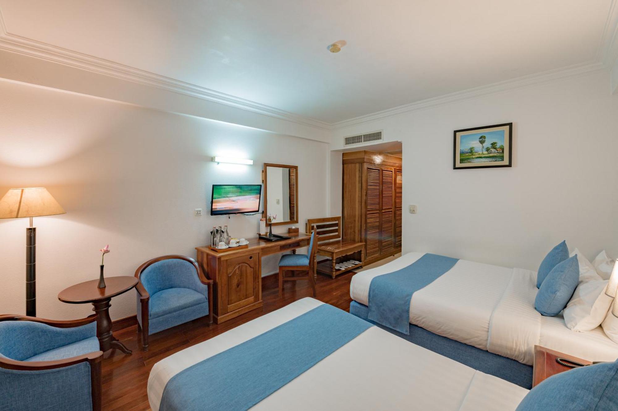Hotel Somadevi Angkor Premium Siem Reap Esterno foto