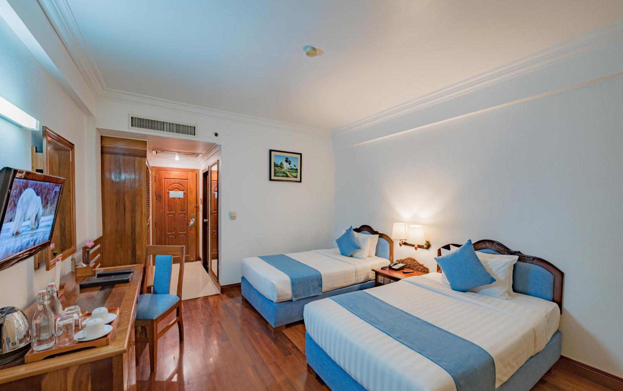 Hotel Somadevi Angkor Premium Siem Reap Esterno foto