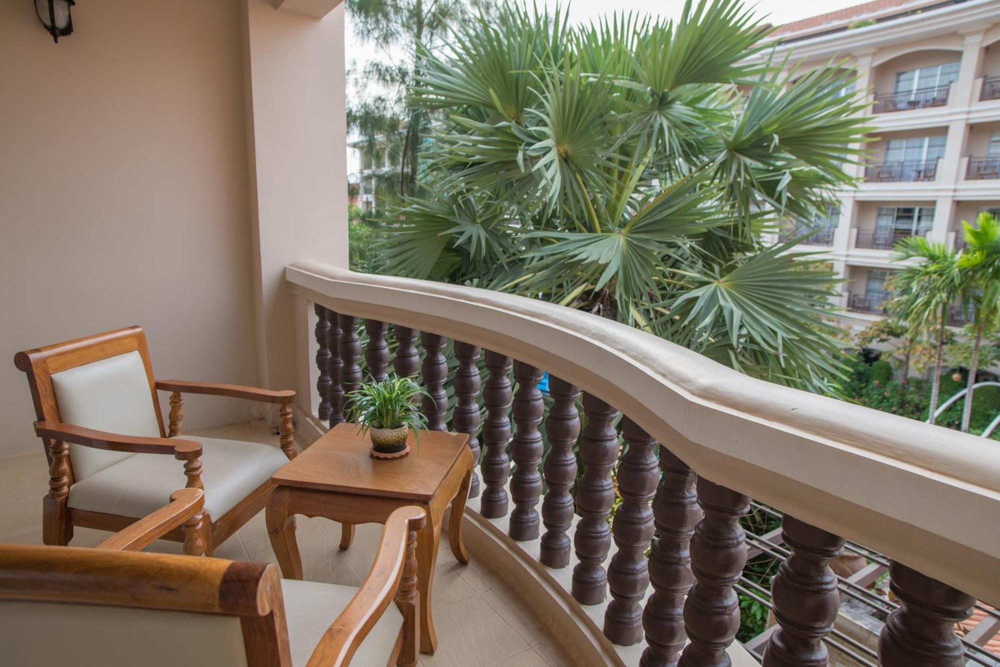 Hotel Somadevi Angkor Premium Siem Reap Esterno foto