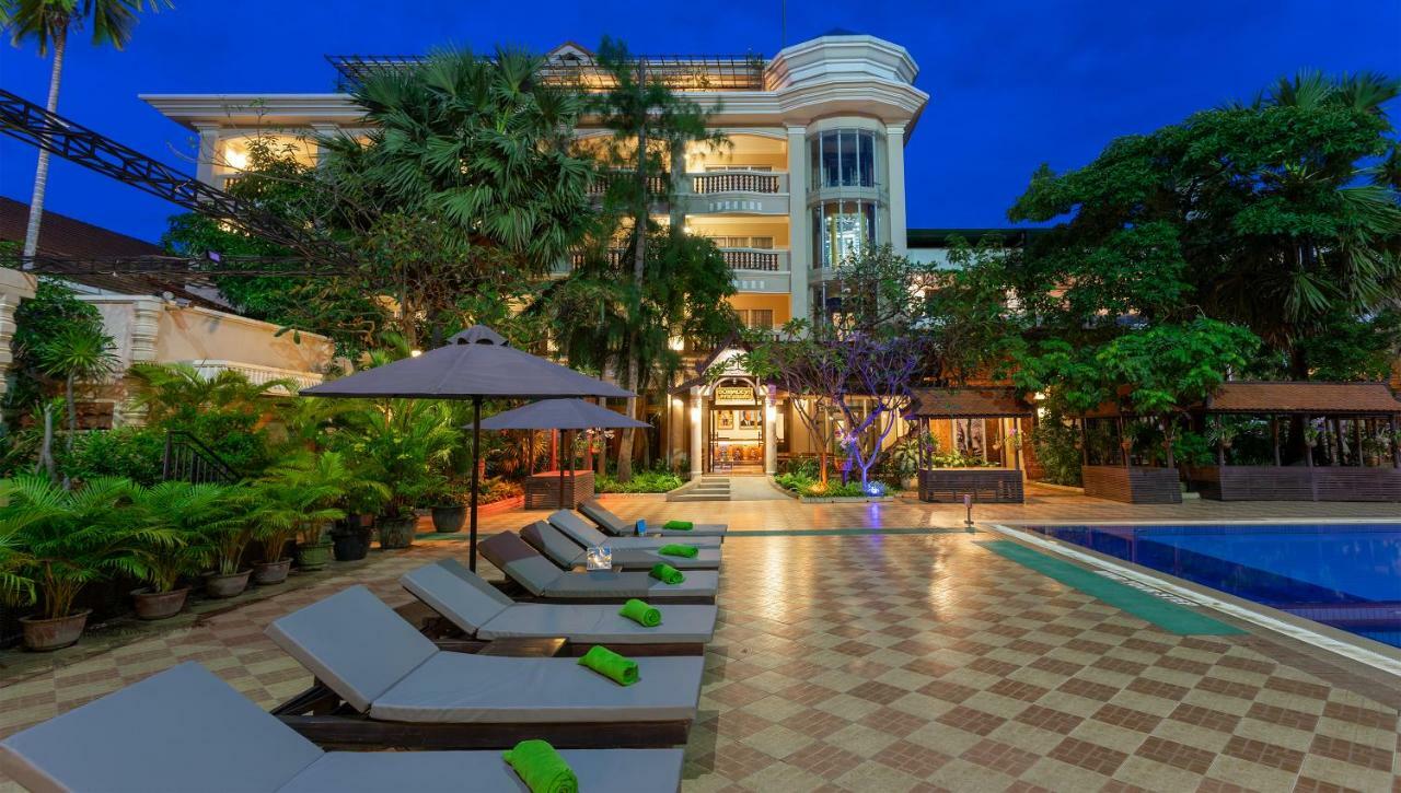 Hotel Somadevi Angkor Premium Siem Reap Esterno foto