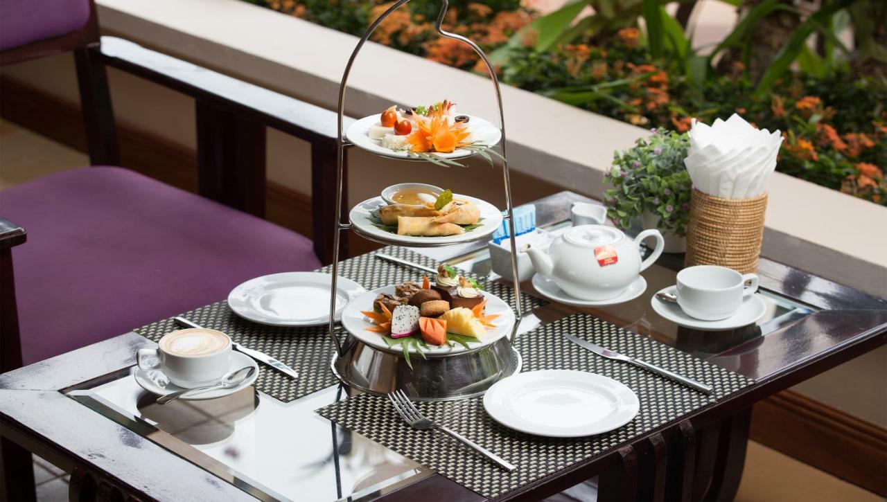 Hotel Somadevi Angkor Premium Siem Reap Esterno foto